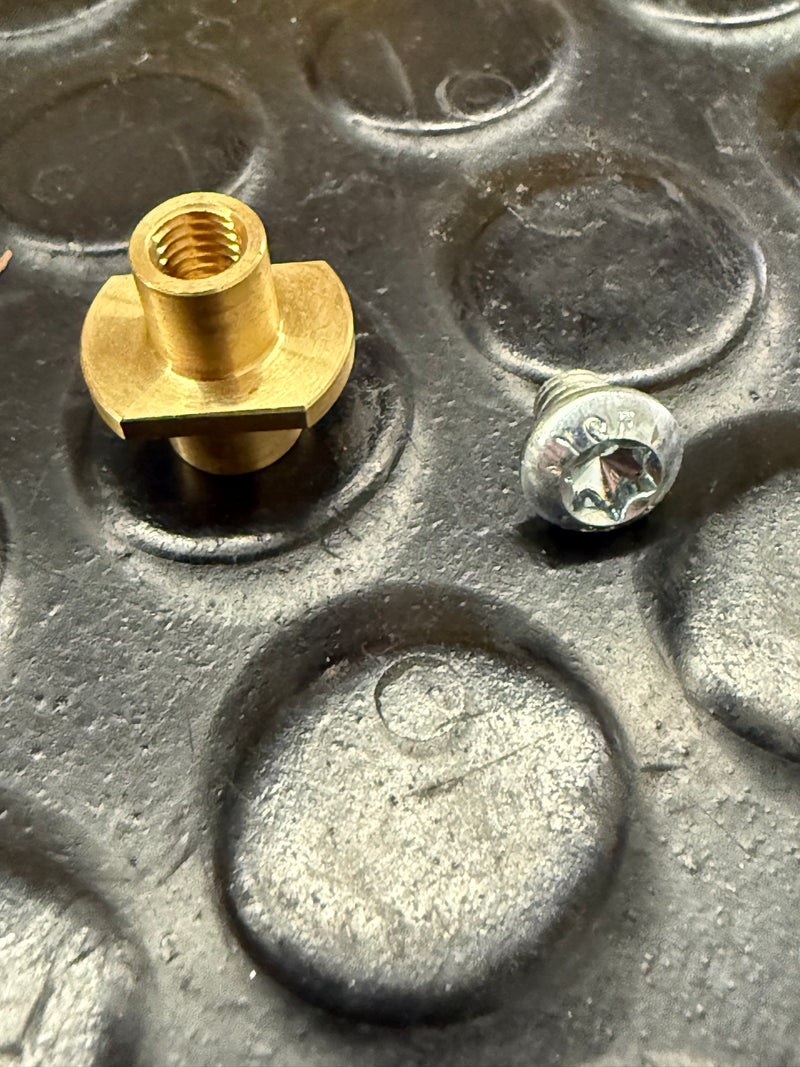 CAP HOLDER for C5 ARM (with screw)